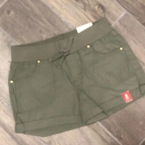 Girls olive green Arizona shorts